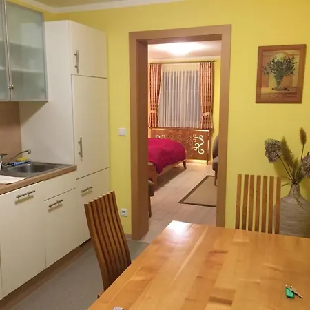 公寓 Tolles In Marktgemeinde Mit Garten By Interhome